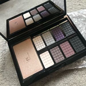 Doucce Freematic Eyeshadow Pro Palette